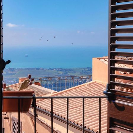 Le Teste Di Moro Al Duomo Bed & Breakfast Agrigento Exterior photo