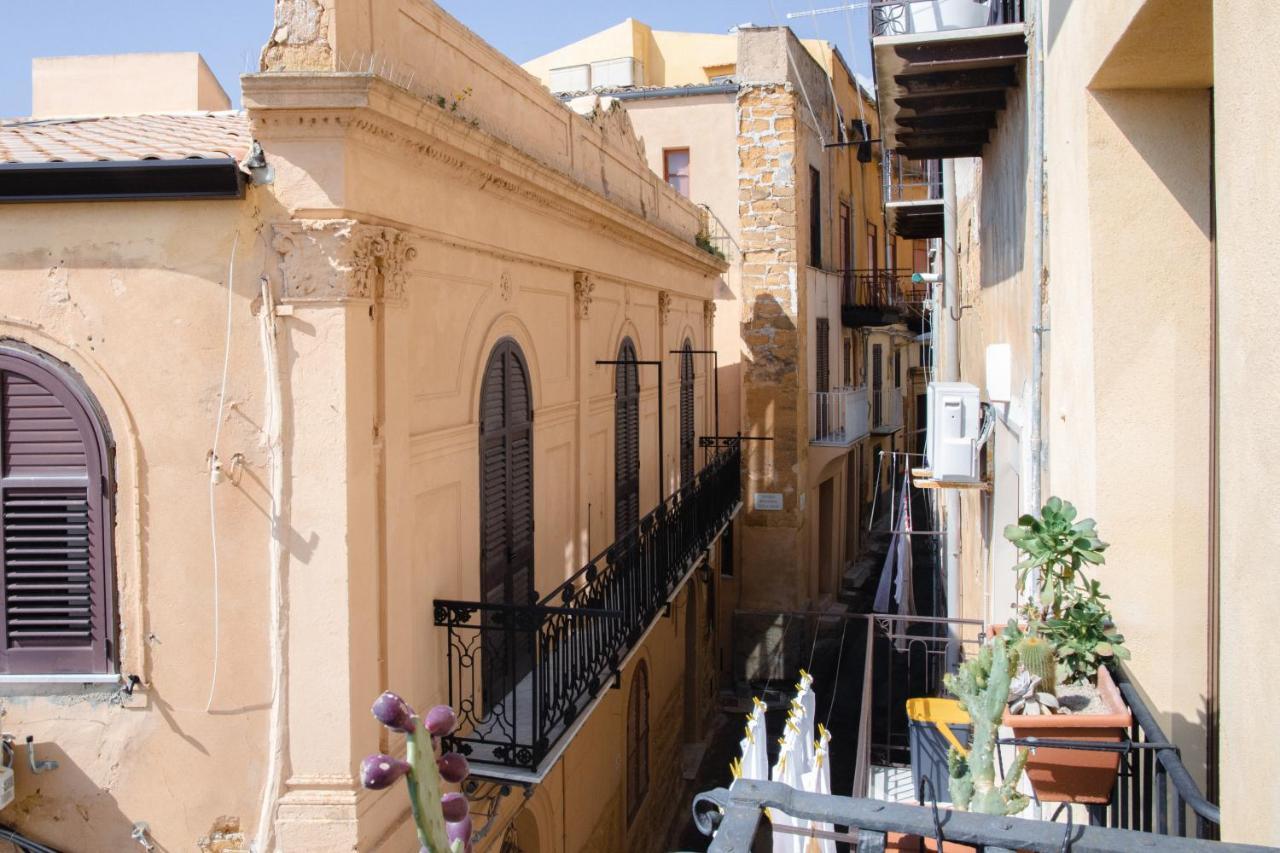 Le Teste Di Moro Al Duomo Bed & Breakfast Agrigento Exterior photo