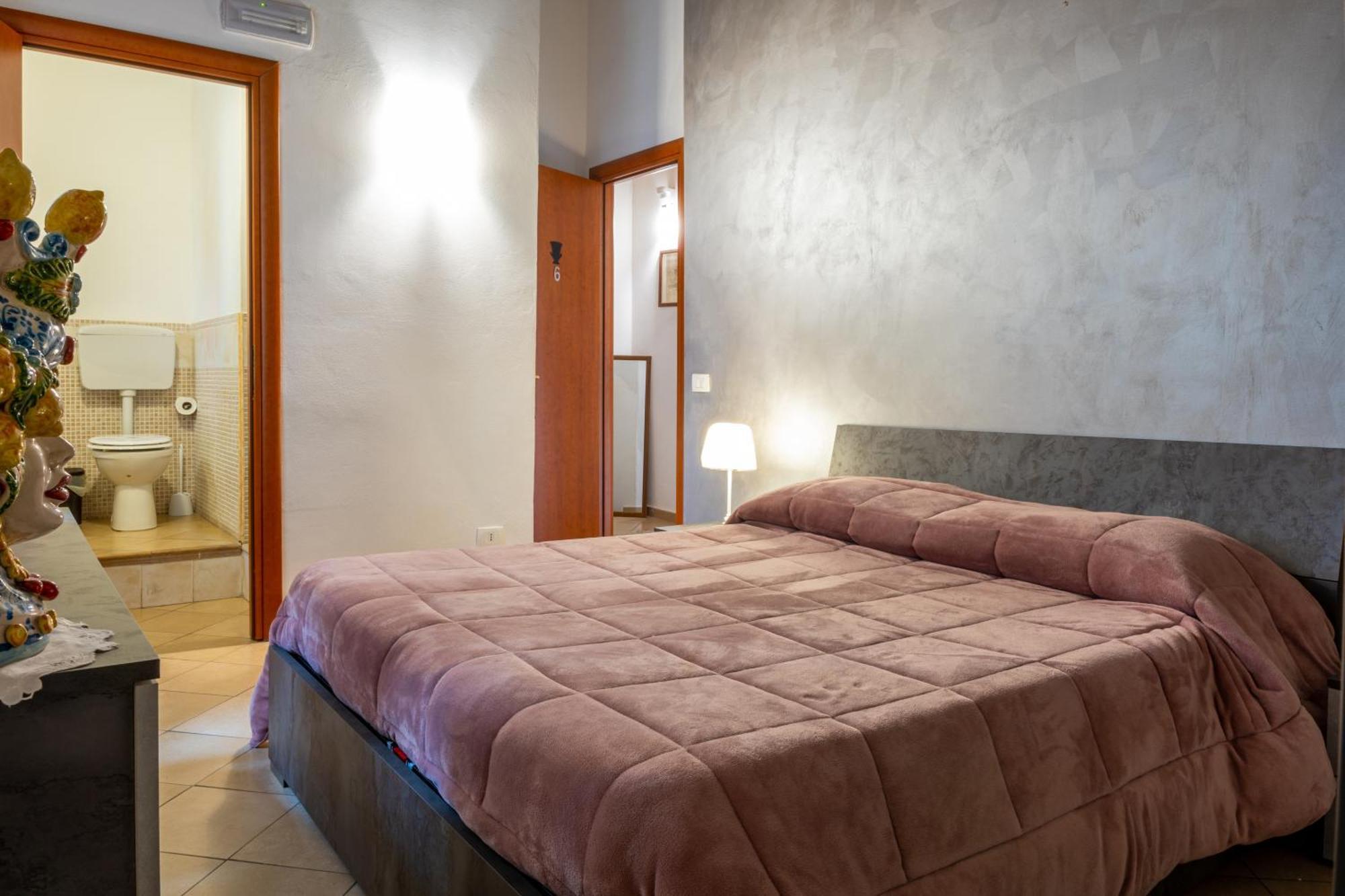 Le Teste Di Moro Al Duomo Bed & Breakfast Agrigento Exterior photo