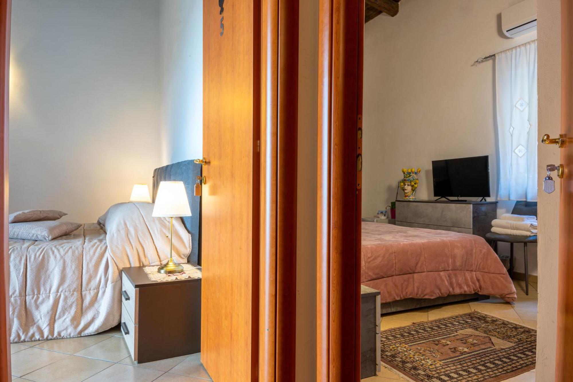 Le Teste Di Moro Al Duomo Bed & Breakfast Agrigento Exterior photo