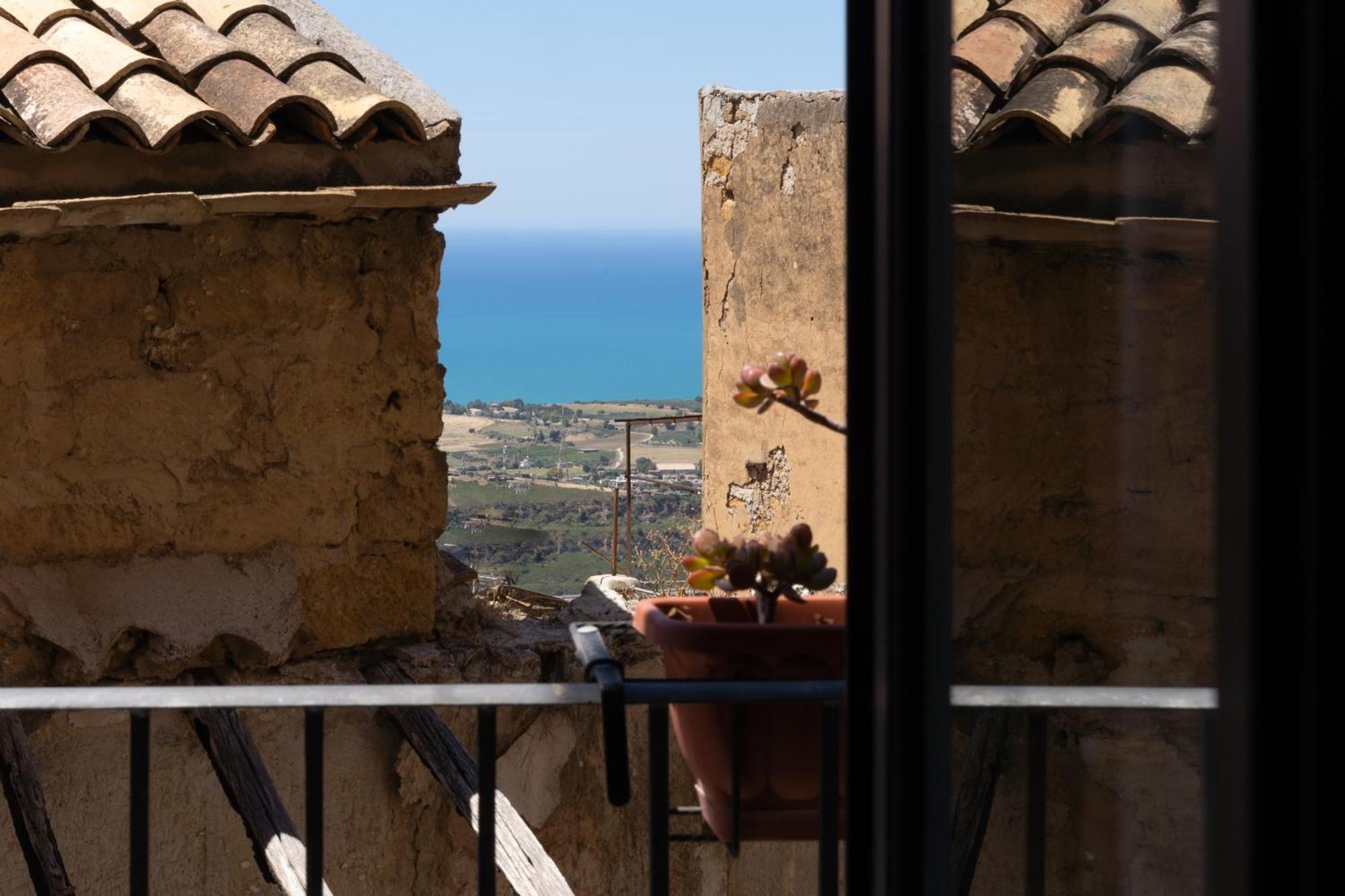 Le Teste Di Moro Al Duomo Bed & Breakfast Agrigento Room photo